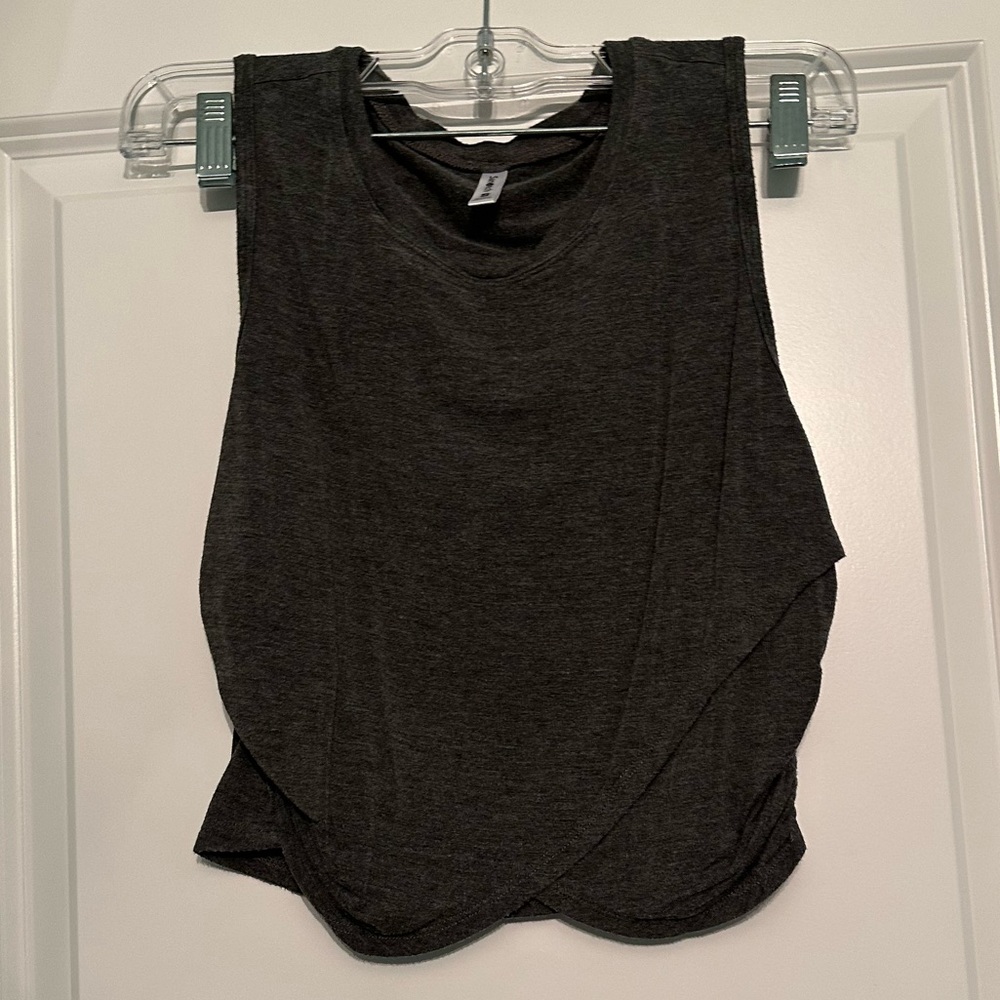 Black Athletic Crop Tank Top with Front Knot Size Small